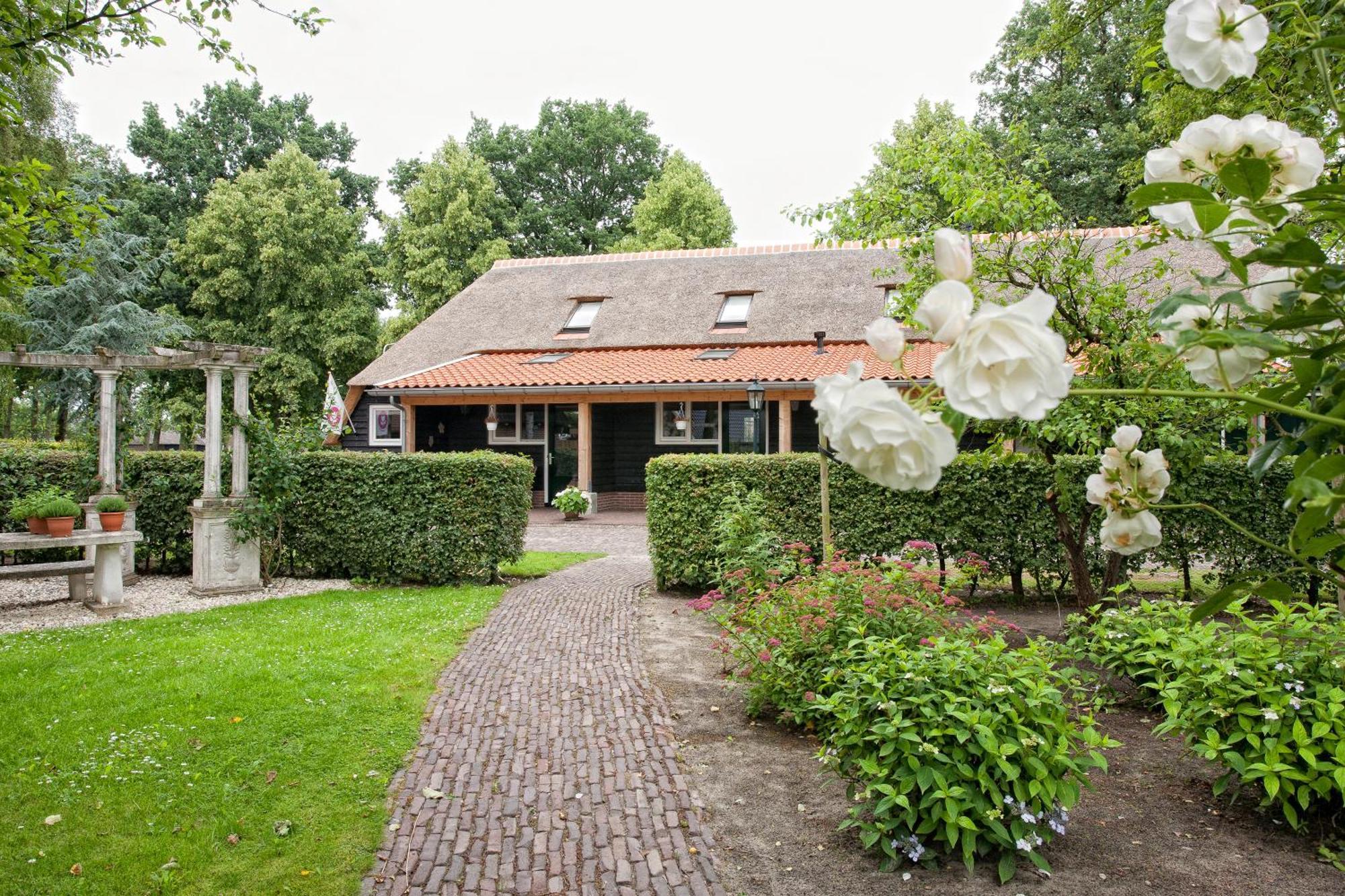 Rheezerstee Exterior foto